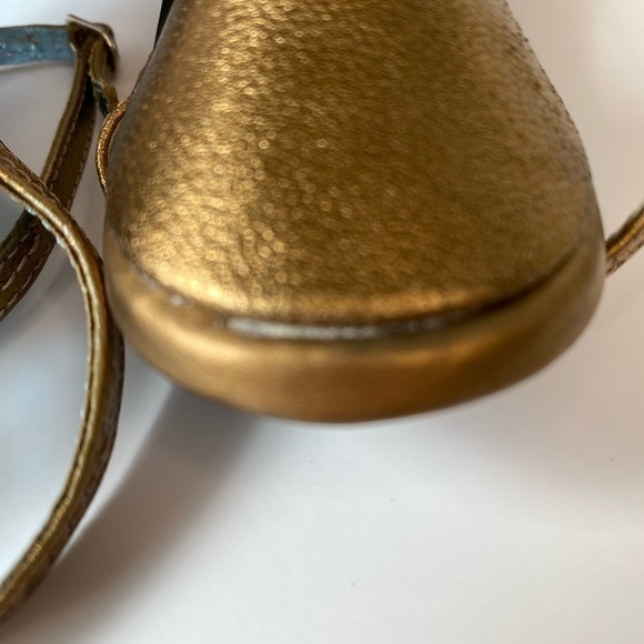 Exchange by Charles David Gold Stiletto Heels. - Picture 12 of 12